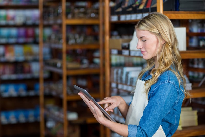 Tablets ermöglichen als multifunktionale Helfer in KMU das Lernen direkt am Arbeitsplatz.